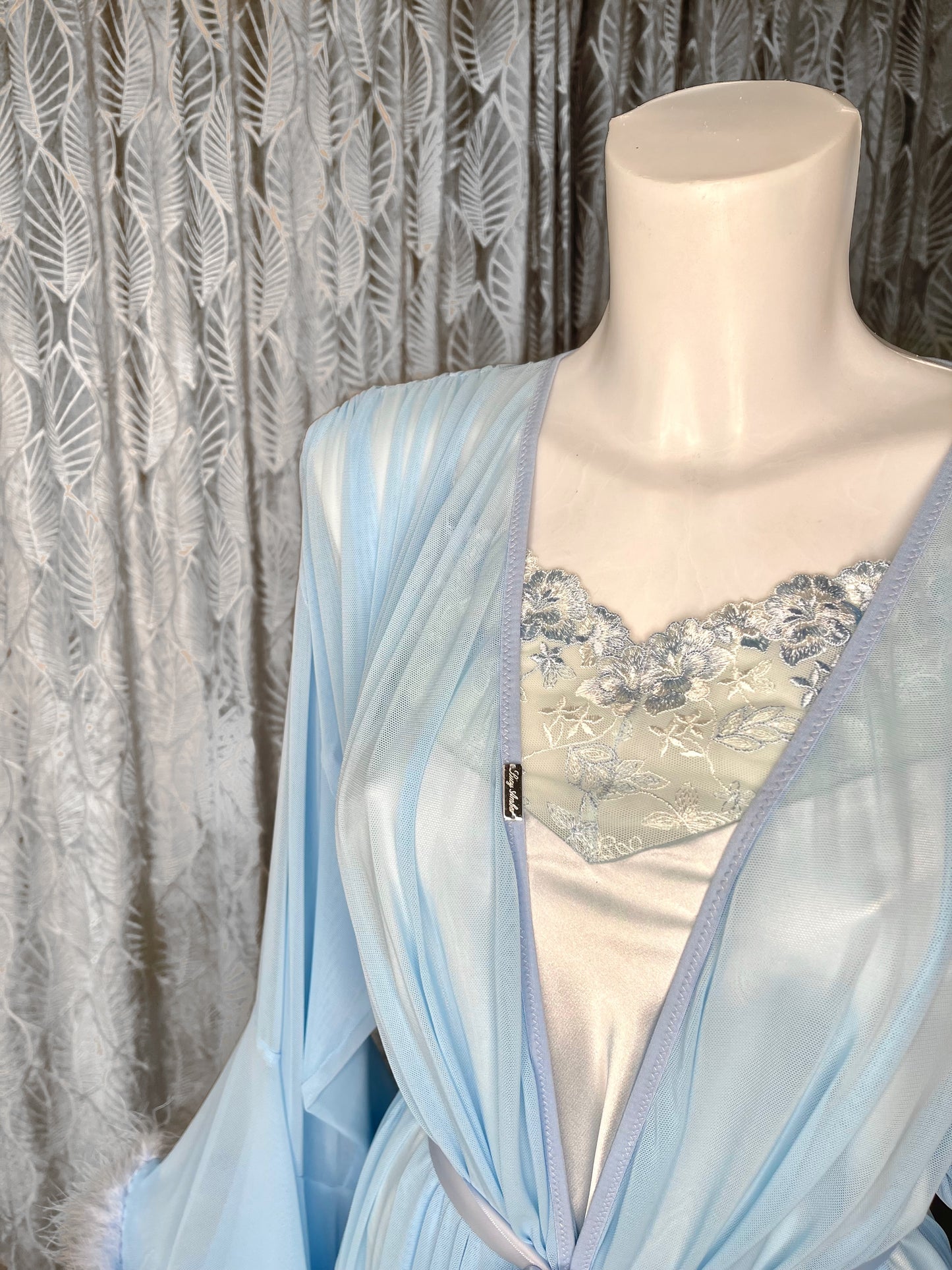 Blue Hollywood vintage style robe