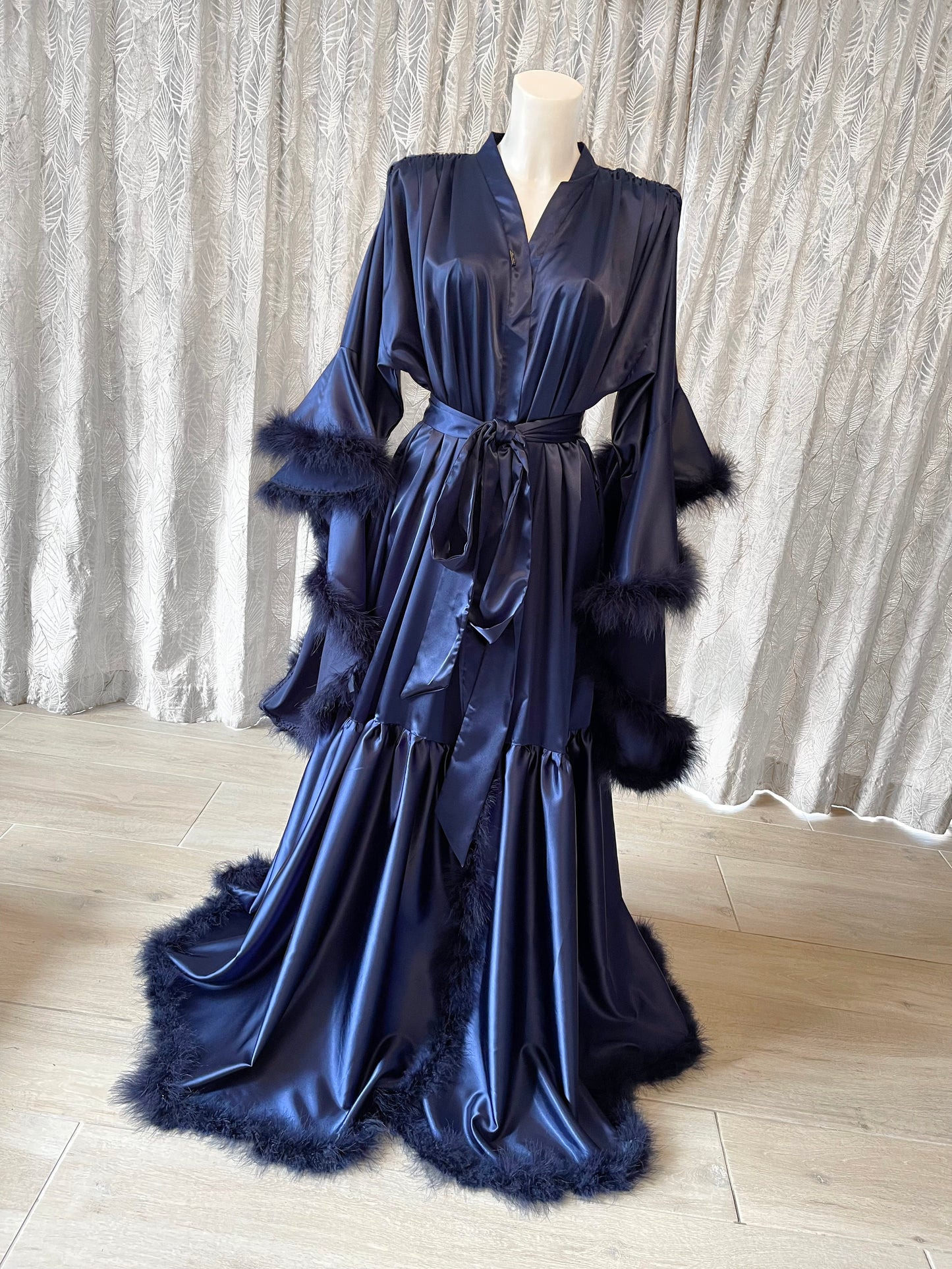 Midnight Blue Navy Hollywood Vintage Style Feather Robe